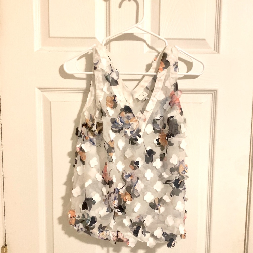 White floral tank top
